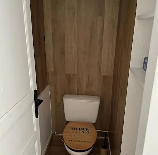 Lumineux Avec Superbe Vue Lägenhet